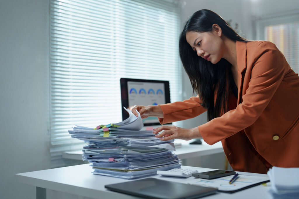 Managing paystub records